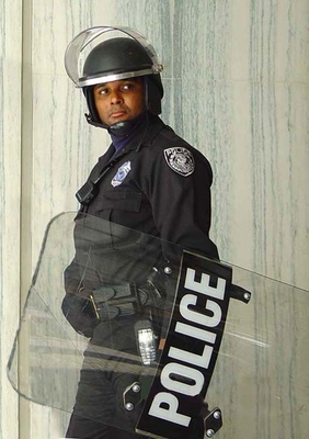 Логотип анти- ПК полиции экрана бунта баллистического чистого материальный подгоняя поддержал